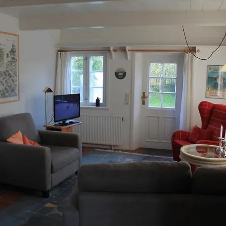 Ferienhaus Midlum Holiday home *