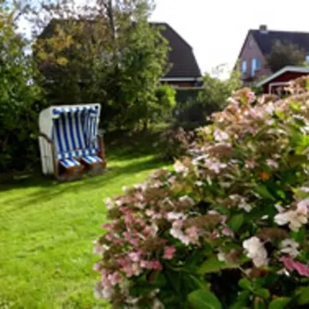 Holiday home Ferienhaus Midlum